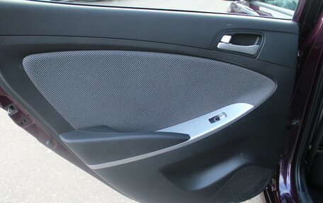 Hyundai Solaris II рестайлинг, 2013 год, 920 000 рублей, 16 фотография