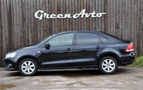 Volkswagen Polo VI (EU Market), 2011 год, 650 000 рублей, 2 фотография