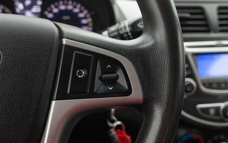 Hyundai Solaris II рестайлинг, 2014 год, 930 000 рублей, 27 фотография