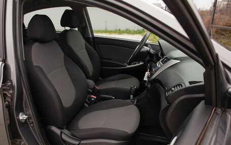 Hyundai Solaris II рестайлинг, 2014 год, 930 000 рублей, 31 фотография