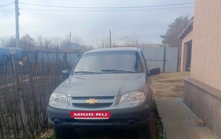 Chevrolet Niva I рестайлинг, 2013 год, 450 000 рублей, 3 фотография