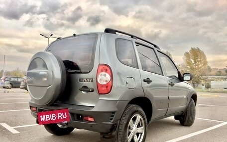 Chevrolet Niva I рестайлинг, 2009 год, 610 000 рублей, 6 фотография