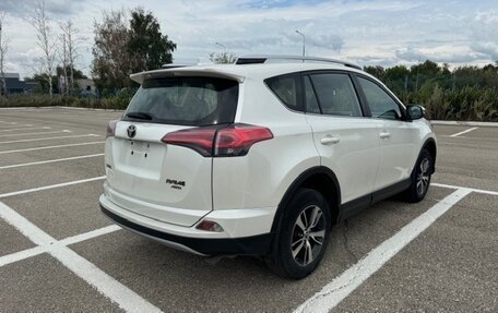 Toyota RAV4, 2017 год, 2 500 000 рублей, 3 фотография