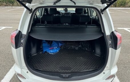 Toyota RAV4, 2017 год, 2 500 000 рублей, 10 фотография