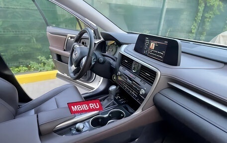 Lexus RX IV рестайлинг, 2022 год, 4 810 000 рублей, 10 фотография