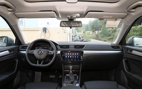 Skoda Superb III рестайлинг, 2025 год, 2 990 000 рублей, 12 фотография