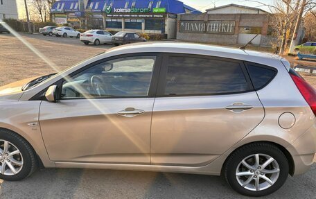 Hyundai Solaris II рестайлинг, 2013 год, 820 000 рублей, 8 фотография