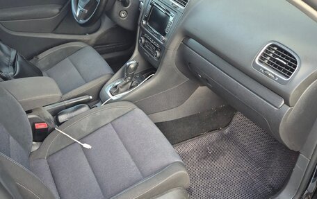 Volkswagen Golf VI, 2011 год, 800 000 рублей, 6 фотография