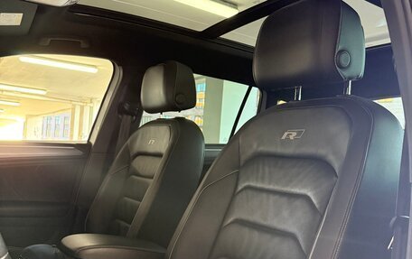 Volkswagen Tiguan II, 2018 год, 3 000 000 рублей, 10 фотография