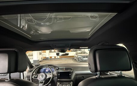 Volkswagen Tiguan II, 2018 год, 3 000 000 рублей, 12 фотография