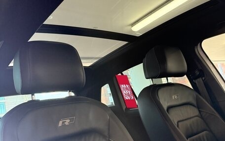 Volkswagen Tiguan II, 2018 год, 3 000 000 рублей, 6 фотография