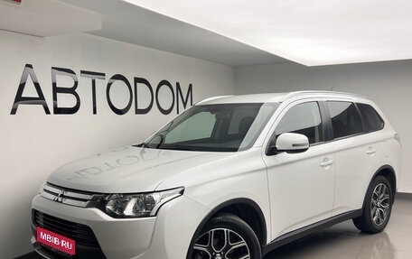 Mitsubishi Outlander III рестайлинг 3, 2014 год, 1 620 000 рублей, 1 фотография