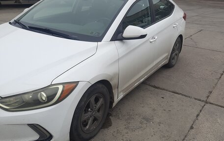 Hyundai Elantra VI рестайлинг, 2016 год, 1 000 000 рублей, 2 фотография