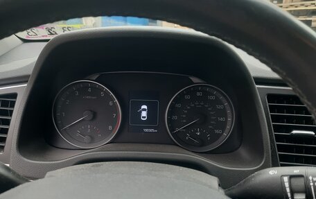 Hyundai Elantra VI рестайлинг, 2016 год, 1 000 000 рублей, 15 фотография