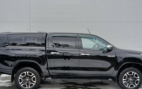 Toyota Hilux VIII, 2021 год, 4 550 000 рублей, 6 фотография