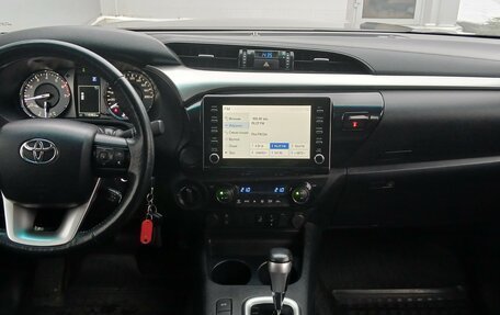 Toyota Hilux VIII, 2021 год, 4 550 000 рублей, 11 фотография