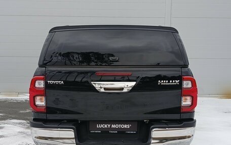 Toyota Hilux VIII, 2021 год, 4 550 000 рублей, 8 фотография