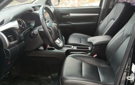 Toyota Hilux VIII, 2021 год, 4 550 000 рублей, 14 фотография