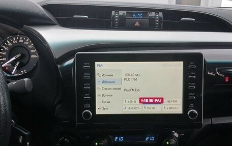 Toyota Hilux VIII, 2021 год, 4 550 000 рублей, 12 фотография