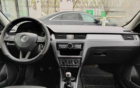 Skoda Rapid I, 2016 год, 890 000 рублей, 9 фотография