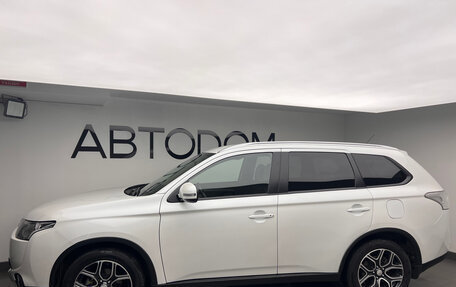 Mitsubishi Outlander III рестайлинг 3, 2014 год, 1 620 000 рублей, 6 фотография