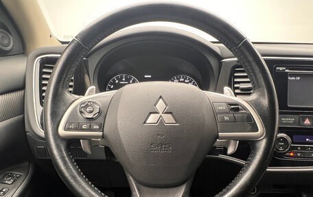 Mitsubishi Outlander III рестайлинг 3, 2014 год, 1 620 000 рублей, 19 фотография