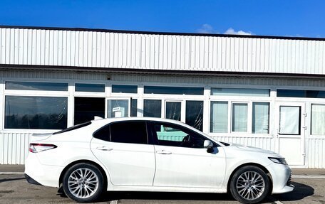 Toyota Camry, 2018 год, 2 400 000 рублей, 6 фотография