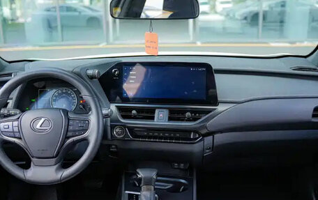 Lexus UX I, 2022 год, 2 569 847 рублей, 8 фотография