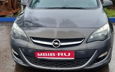 Opel Astra J, 2013 год, 800 000 рублей, 2 фотография