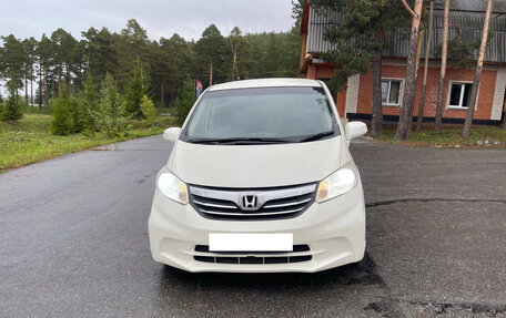 Honda Freed I, 2013 год, 1 150 000 рублей, 2 фотография