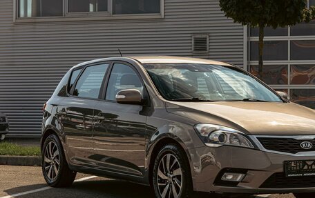 KIA cee'd I рестайлинг, 2010 год, 825 000 рублей, 7 фотография