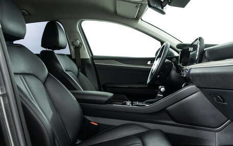 KIA K5, 2024 год, 2 999 700 рублей, 25 фотография