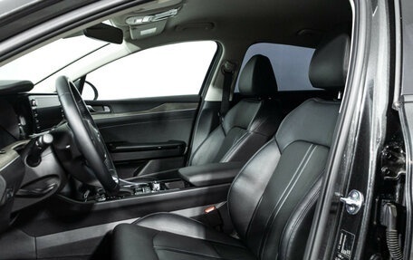 KIA K5, 2024 год, 2 999 700 рублей, 18 фотография