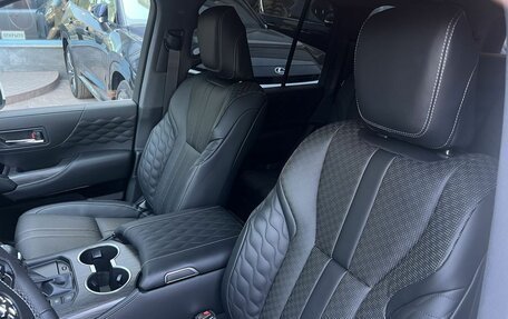 Toyota Land Cruiser, 2024 год, 13 890 000 рублей, 9 фотография