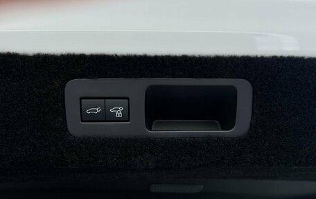 Toyota Land Cruiser, 2024 год, 13 890 000 рублей, 37 фотография