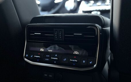 Toyota Land Cruiser, 2024 год, 13 890 000 рублей, 29 фотография