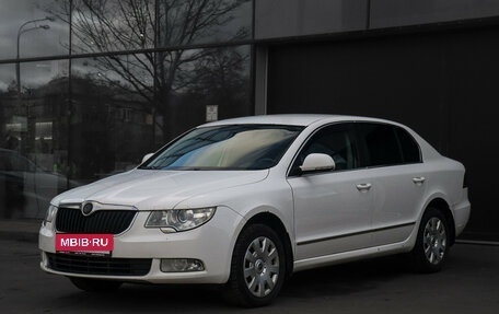Skoda Superb III рестайлинг, 2013 год, 1 075 000 рублей, 1 фотография