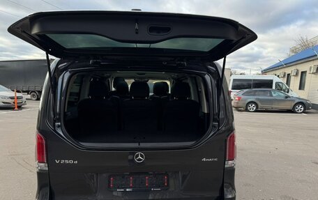 Mercedes-Benz V-Класс, 2024 год, 10 450 000 рублей, 5 фотография