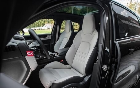 Porsche Cayenne III, 2024 год, 17 450 000 рублей, 5 фотография