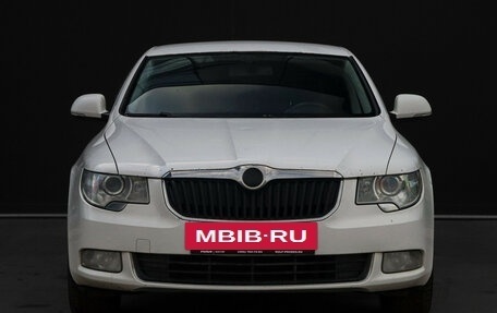 Skoda Superb III рестайлинг, 2013 год, 1 075 000 рублей, 2 фотография