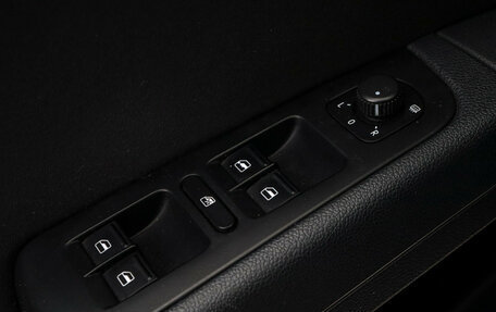 Skoda Superb III рестайлинг, 2013 год, 1 075 000 рублей, 16 фотография