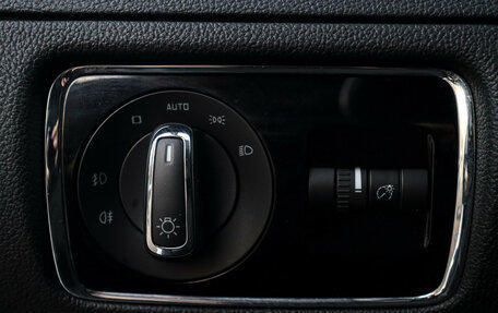 Skoda Superb III рестайлинг, 2013 год, 1 075 000 рублей, 15 фотография