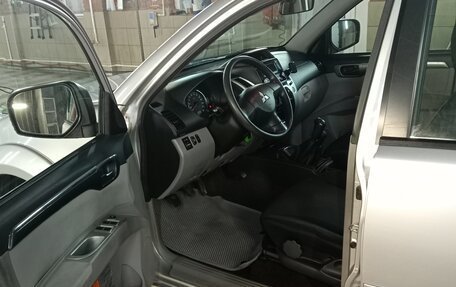 Mitsubishi Pajero Sport II рестайлинг, 2015 год, 2 100 000 рублей, 10 фотография