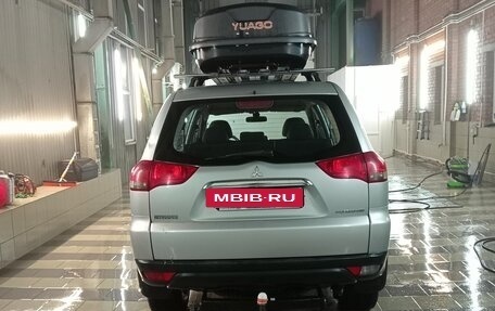 Mitsubishi Pajero Sport II рестайлинг, 2015 год, 2 100 000 рублей, 17 фотография