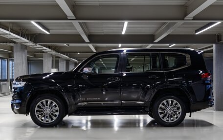 Toyota Land Cruiser, 2025 год, 15 000 000 рублей, 3 фотография