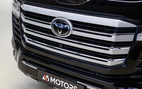 Toyota Land Cruiser, 2025 год, 15 000 000 рублей, 7 фотография