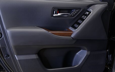 Toyota Land Cruiser, 2025 год, 15 000 000 рублей, 18 фотография