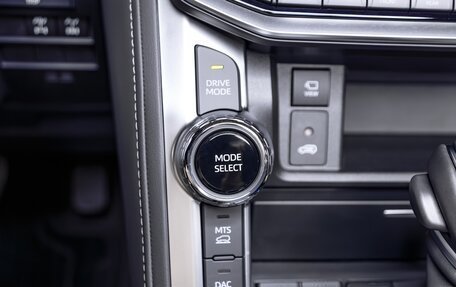 Toyota Land Cruiser, 2025 год, 15 000 000 рублей, 16 фотография