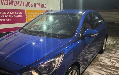 Hyundai Solaris II рестайлинг, 2012 год, 450 000 рублей, 5 фотография