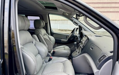 Hyundai Grand Starex Grand Starex I рестайлинг 2, 2014 год, 2 350 000 рублей, 16 фотография